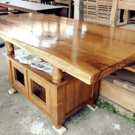 Solid Fineteak Table